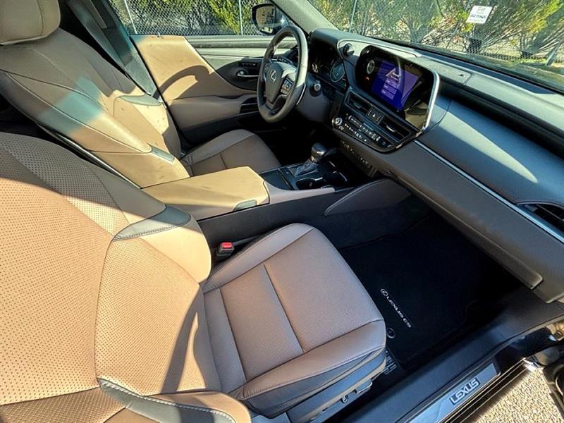 Lexus ES 350 Premium 2024