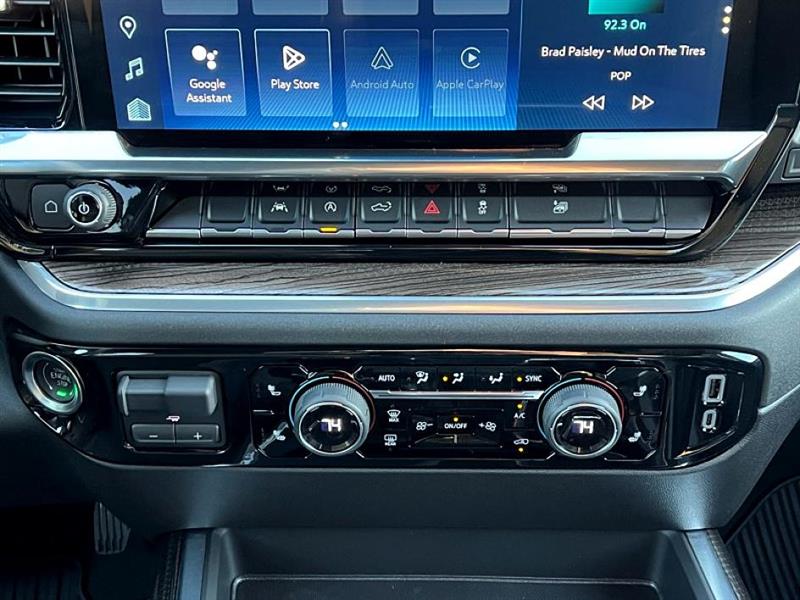 Chevrolet Silverado 1500  2025