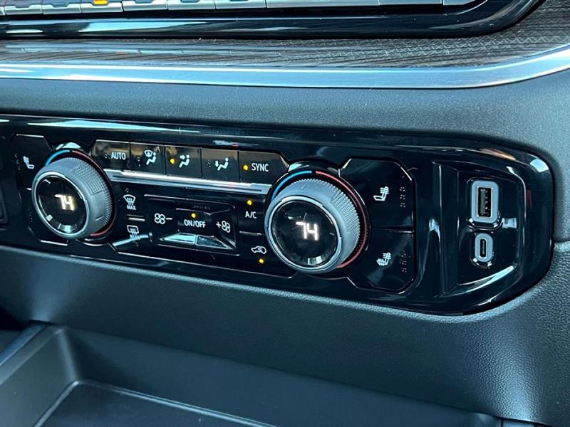 Chevrolet Silverado 1500  2025