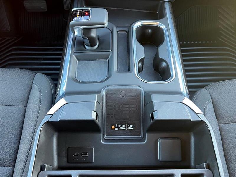 Chevrolet Silverado 1500  2025