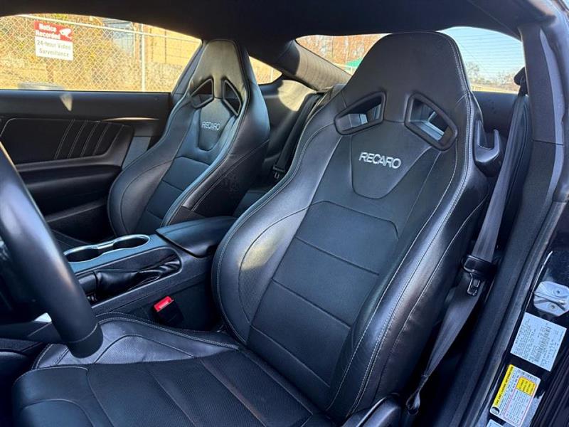 Ford MUSTANG GT  2023