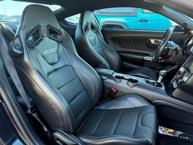 Ford MUSTANG GT  2023