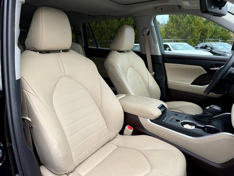 Toyota Highlander  2020