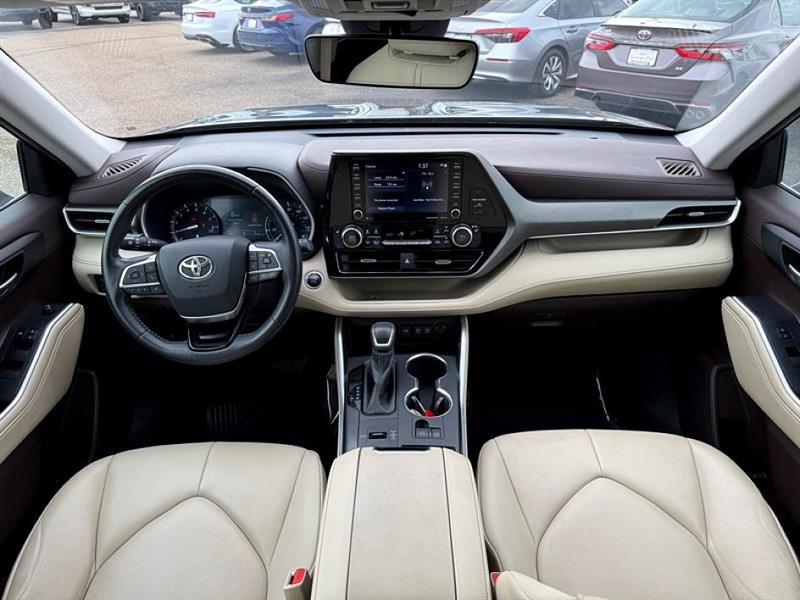 Toyota Highlander  2020