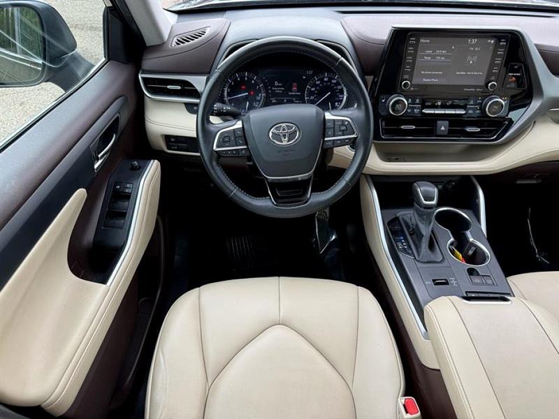 Toyota Highlander  2020