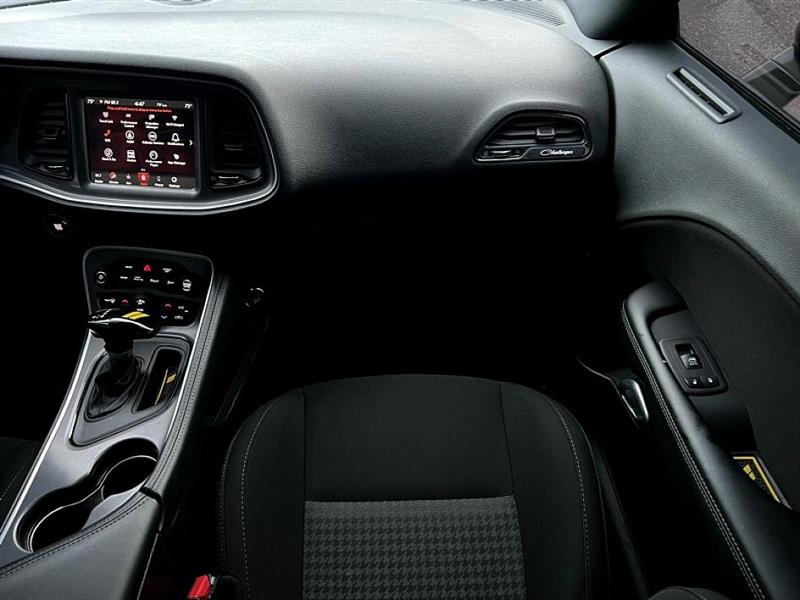 Dodge Challenger GT 2022