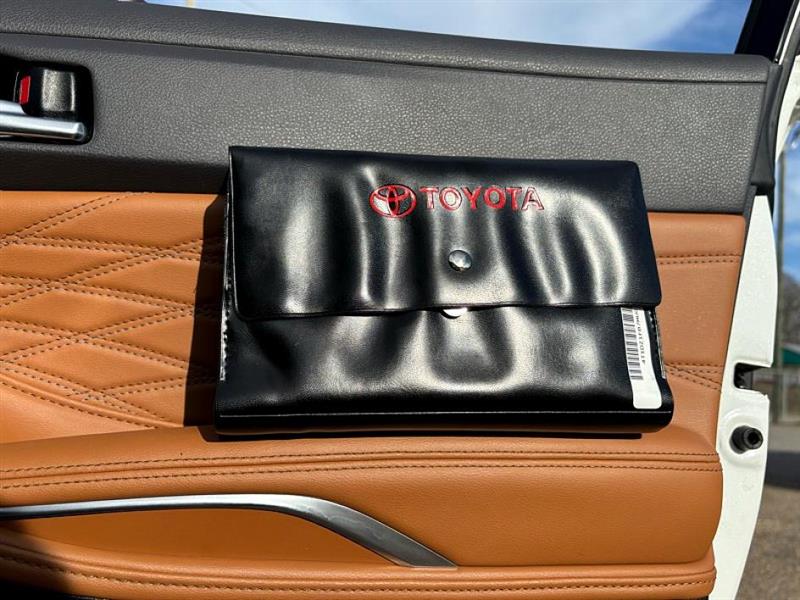 Toyota Avalon Limited 2021