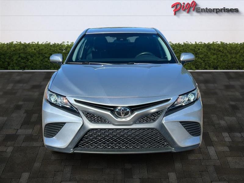 Toyota Camry SE 2018