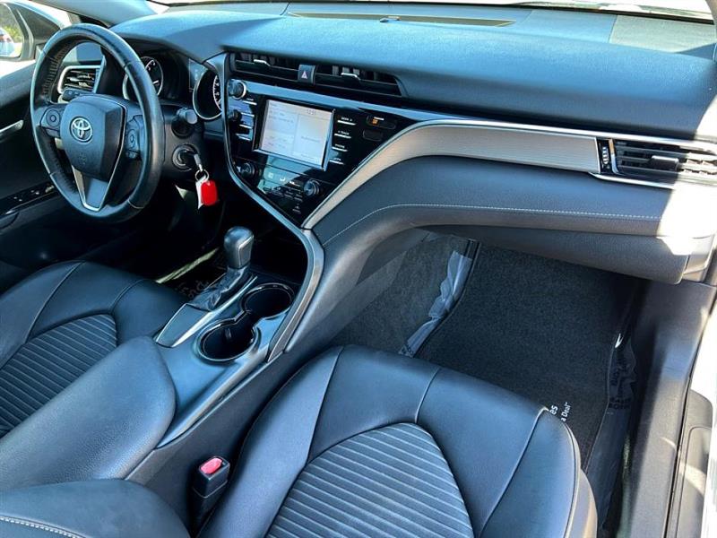 Toyota Camry SE 2018