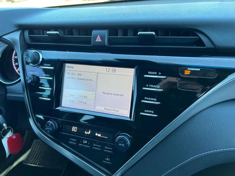 Toyota Camry SE 2018