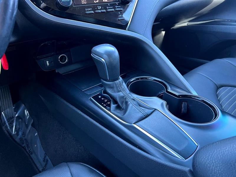 Toyota Camry SE 2018