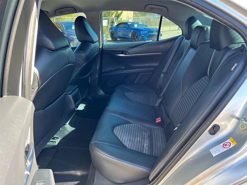 Toyota Camry SE 2018