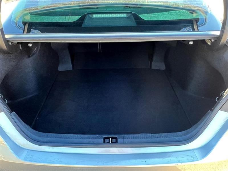 Toyota Camry SE 2018