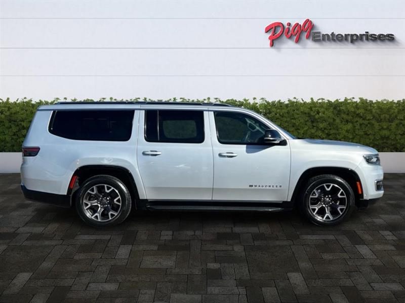 Jeep Wagoneer L  2024