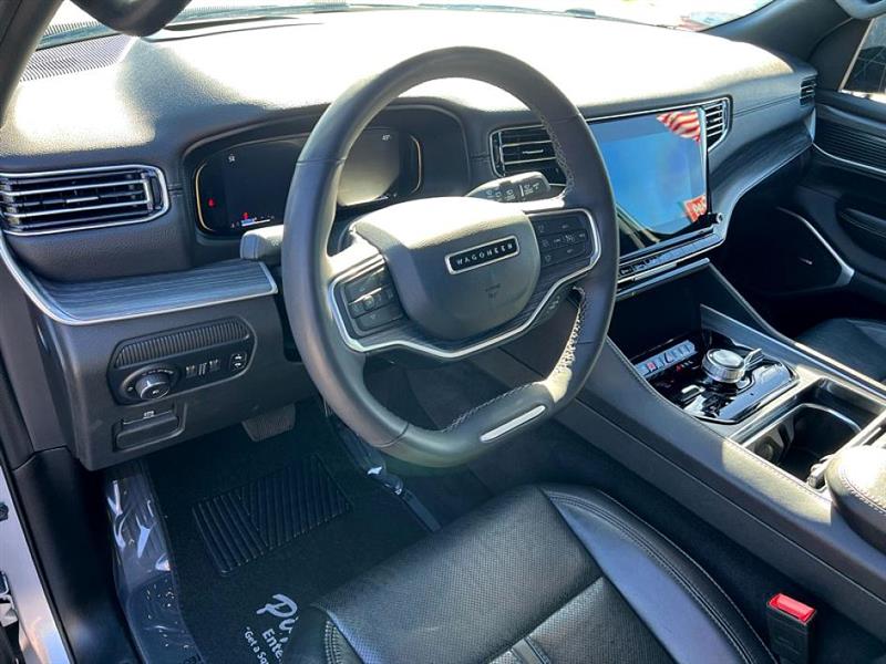 Jeep Wagoneer L  2024