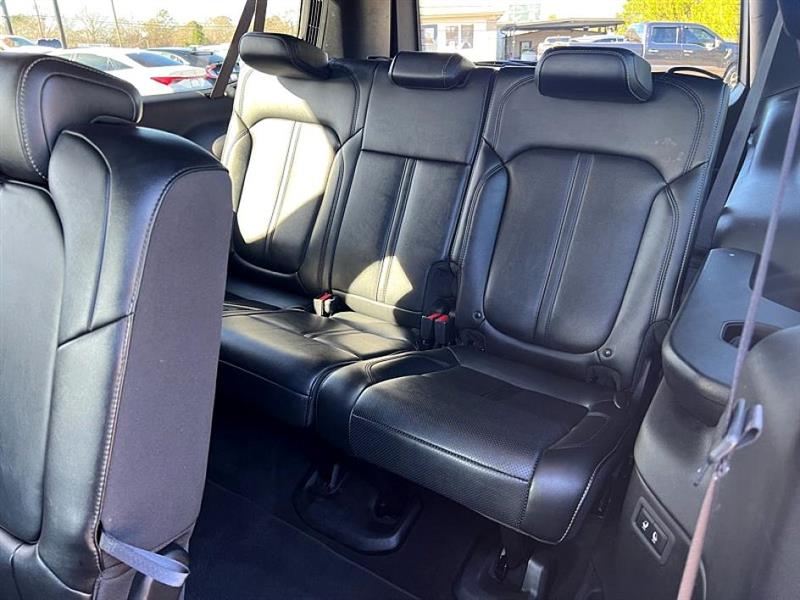 Jeep Wagoneer L  2024