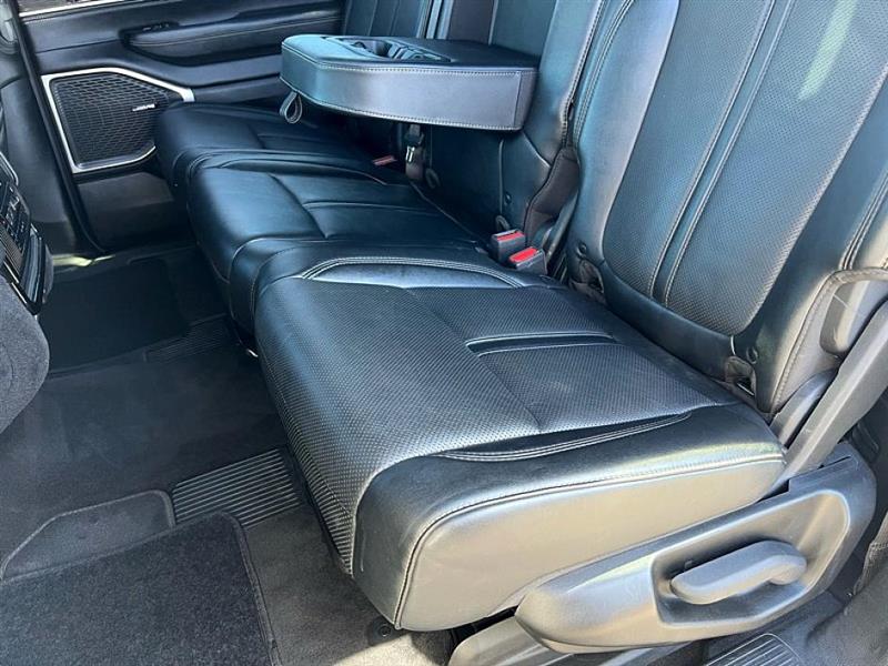 Jeep Wagoneer L  2024