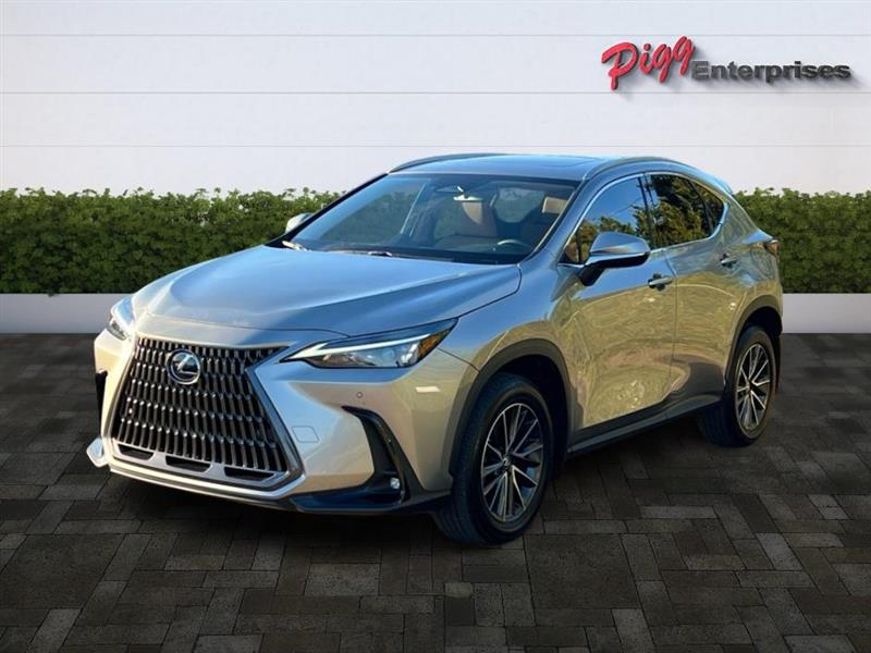 Lexus NX  2025