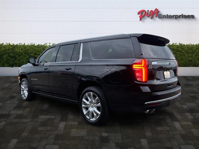 Chevrolet Suburban  2021