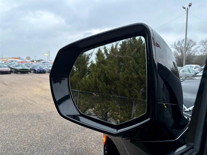 Chevrolet Suburban  2021