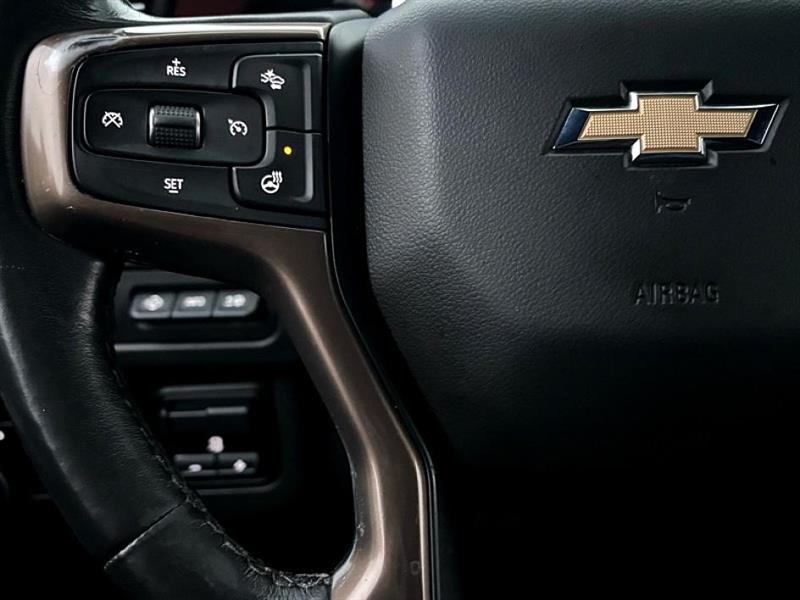 Chevrolet Suburban  2021