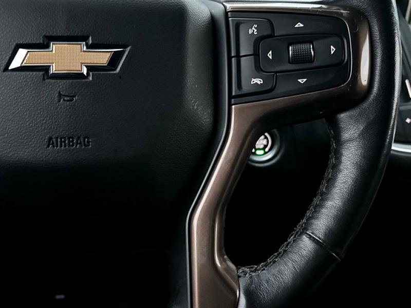 Chevrolet Suburban  2021