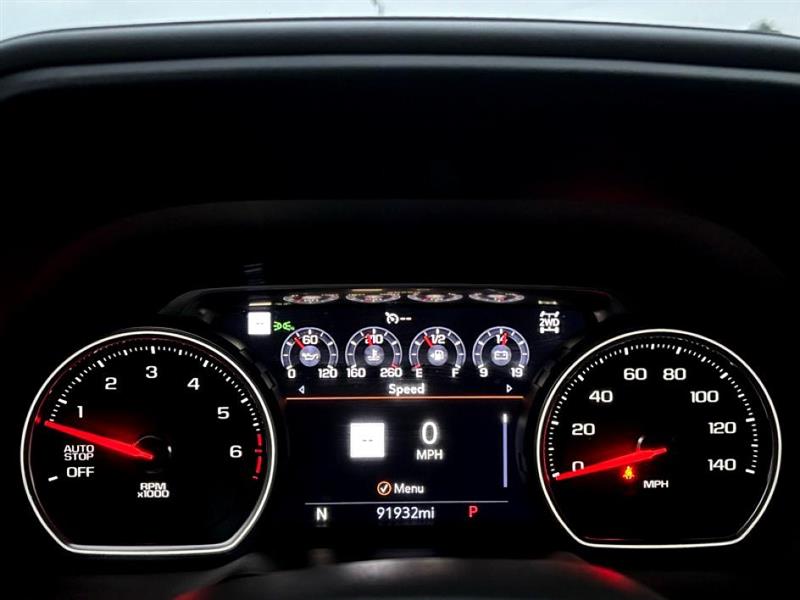 Chevrolet Suburban  2021