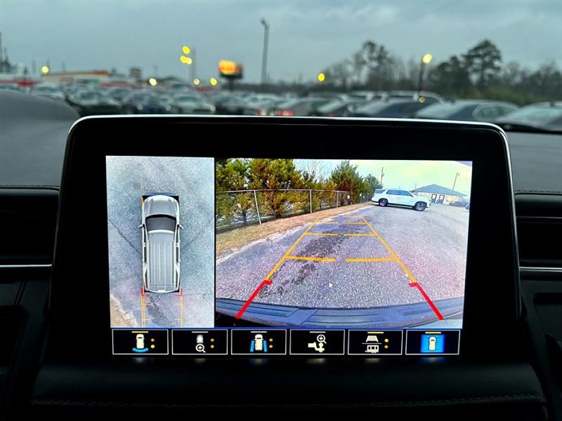 Chevrolet Suburban  2021