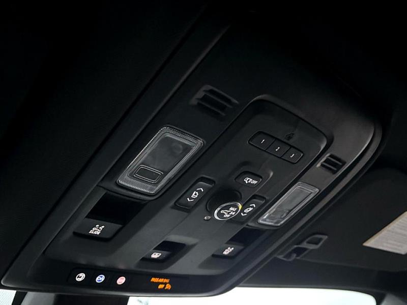 Chevrolet Suburban  2021