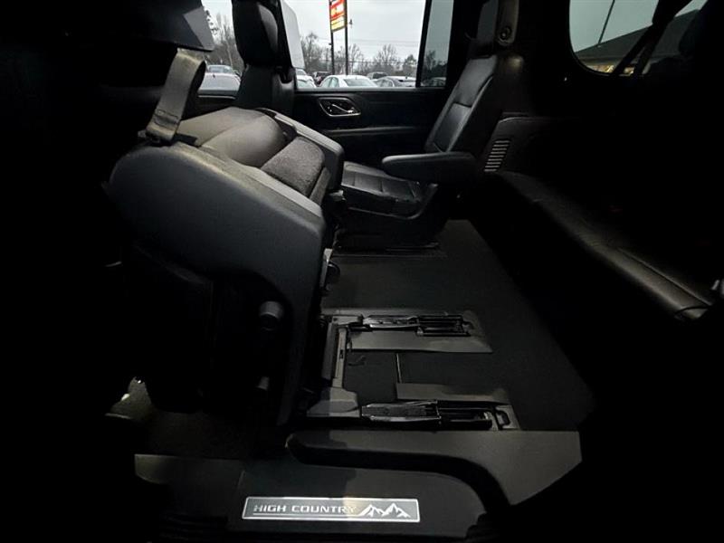 Chevrolet Suburban  2021