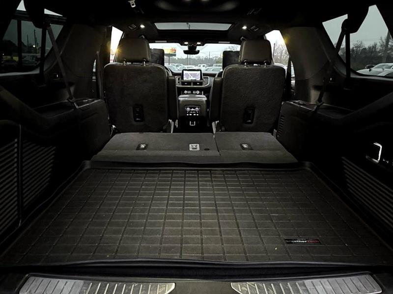 Chevrolet Suburban  2021