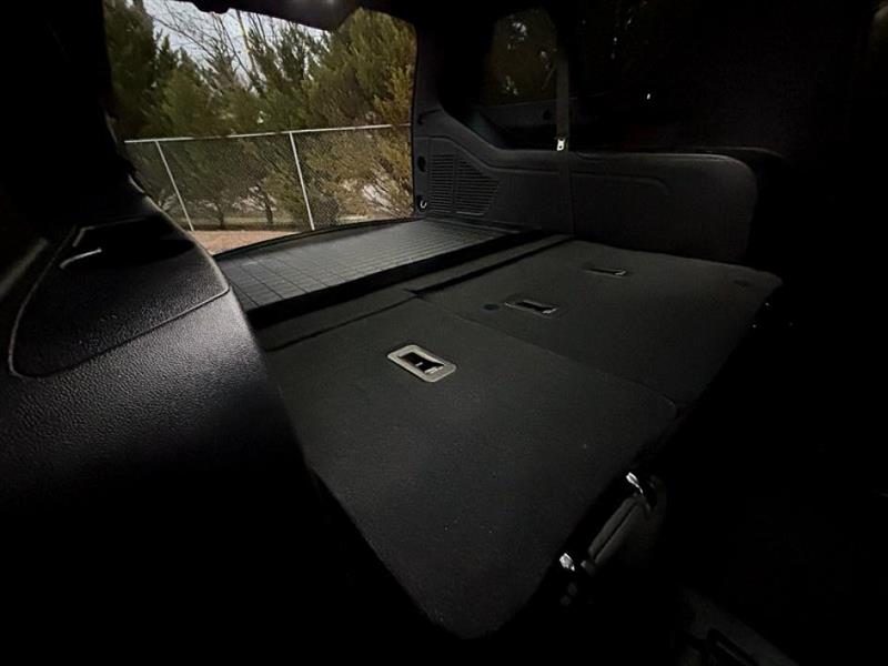 Chevrolet Suburban  2021