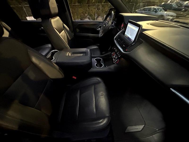 Chevrolet Suburban  2021