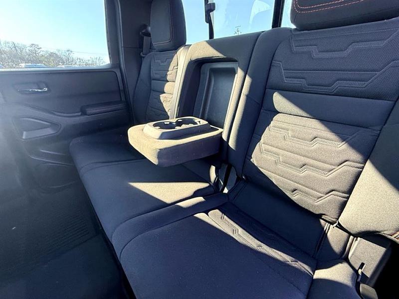 Nissan Frontier  2024