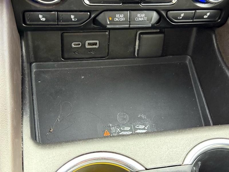 Chevrolet Tahoe  2021