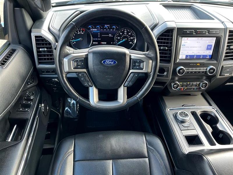 Ford Expedition  2021