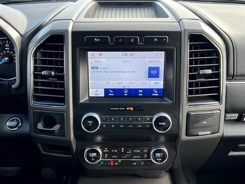 Ford Expedition  2021