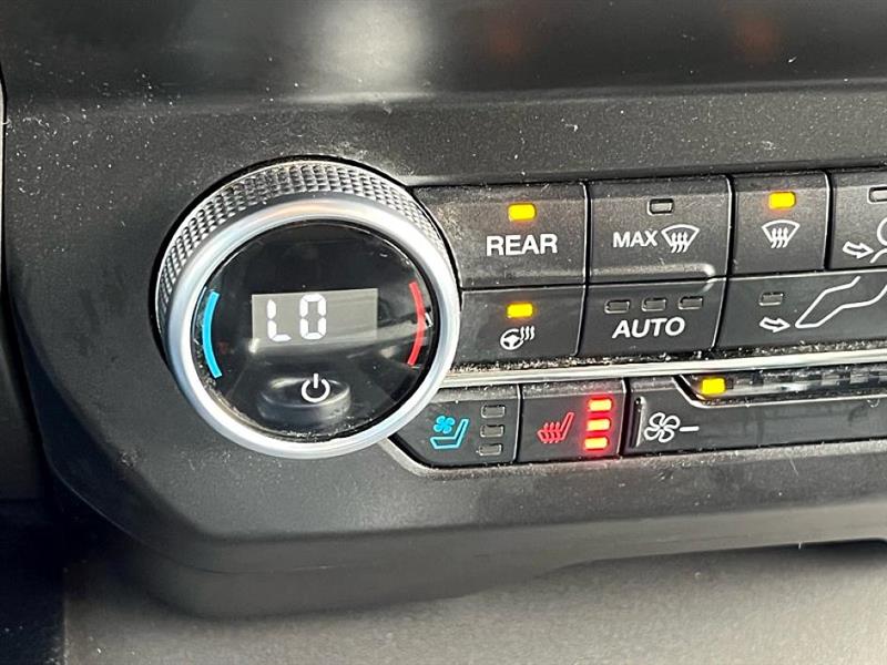 Ford Expedition  2021