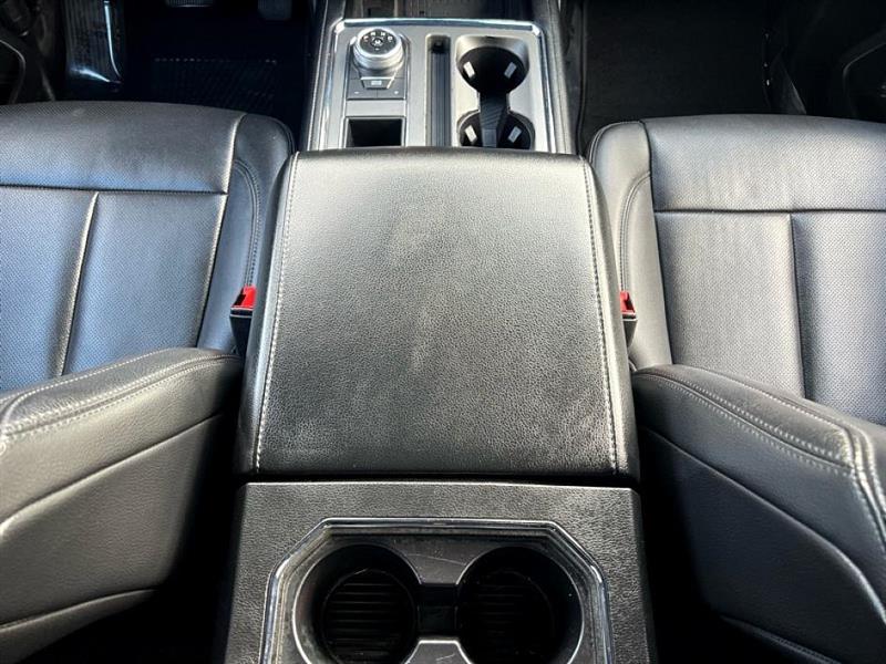 Ford Expedition  2021