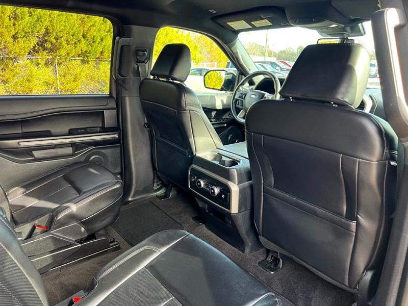 Ford Expedition  2021