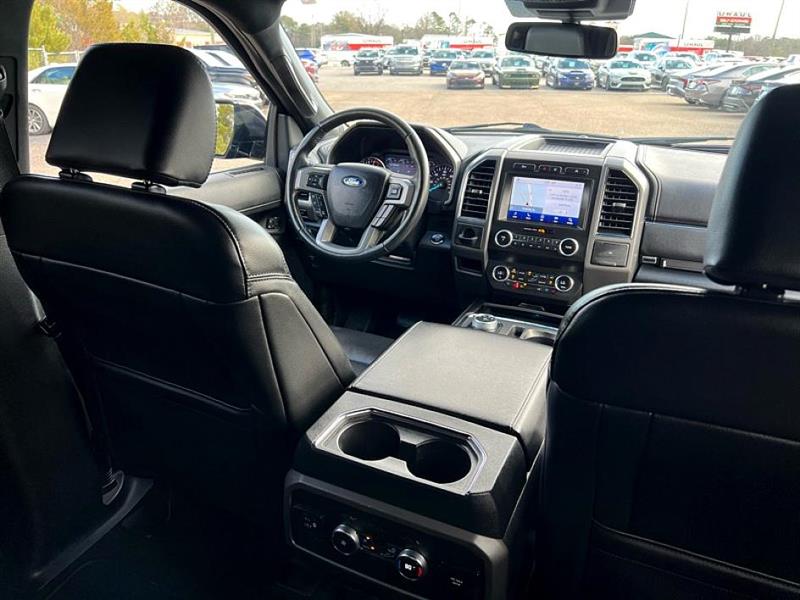 Ford Expedition  2021