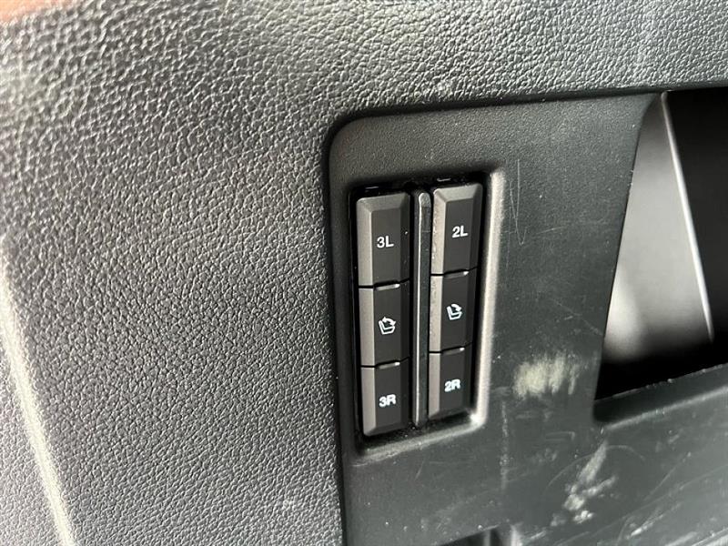 Ford Expedition  2021