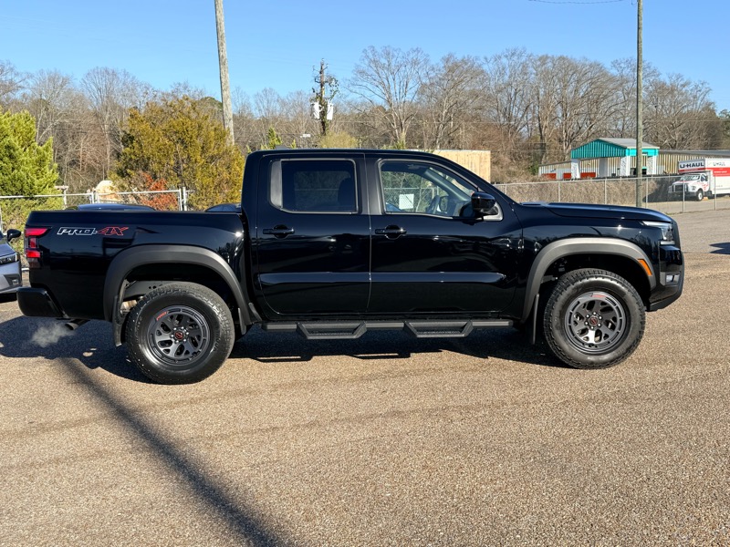 Nissan Frontier  2026