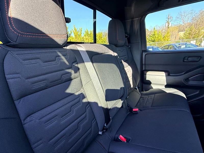 Nissan Frontier  2026