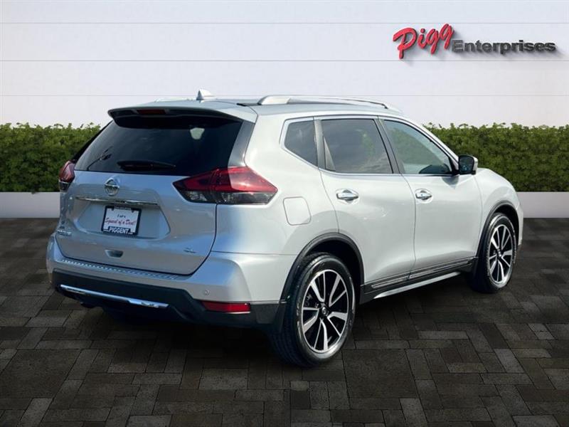 Nissan Rogue  2020