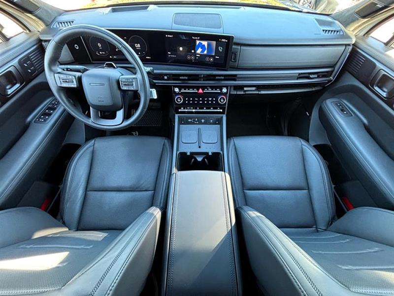 Hyundai Santa Fe  2025