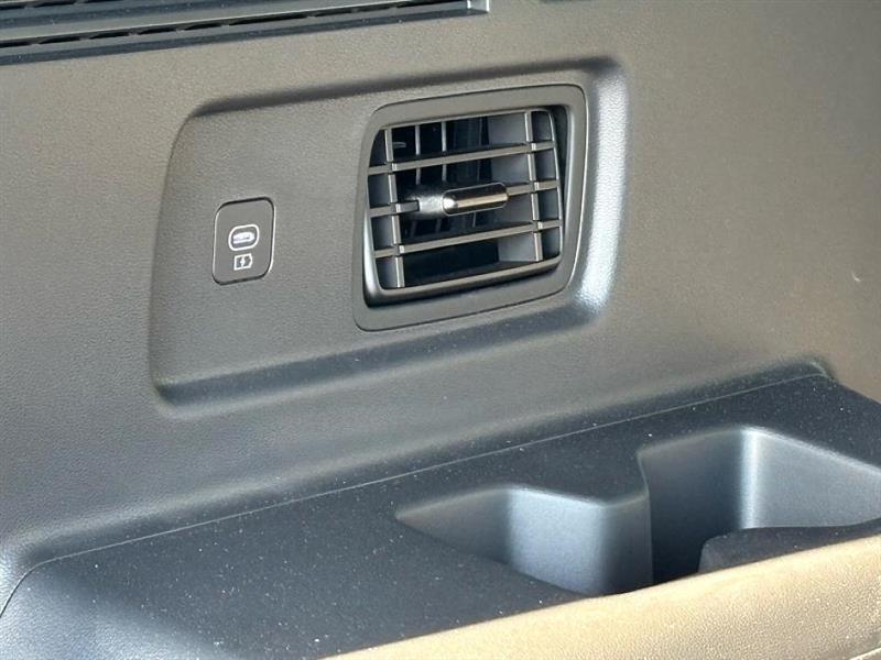 Hyundai Santa Fe  2025