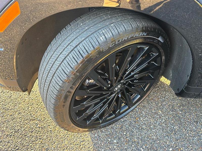 Hyundai Santa Fe  2025