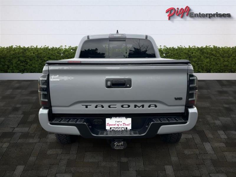 Toyota Tacoma  2021