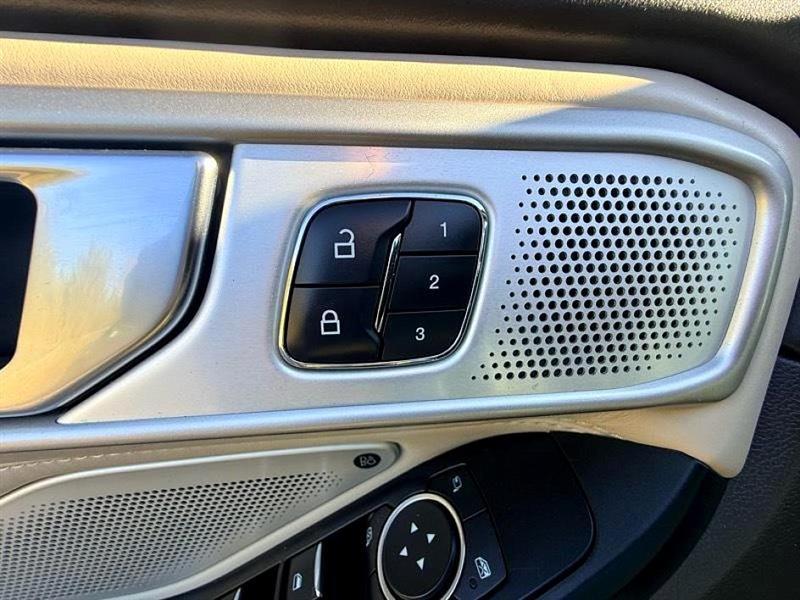 Ford Explorer Platinum 4WD 2020